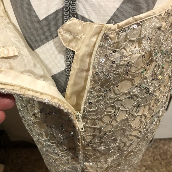 Cream and white sequin skirt - Picture 2 of 2